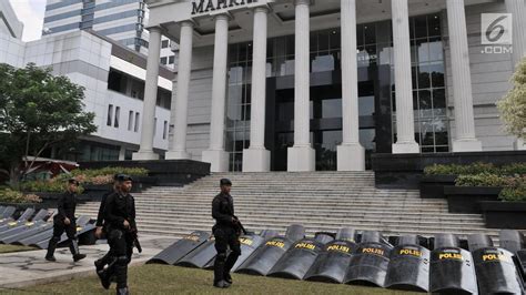 Jelang Putusan MKMK Polisi Siagakan 2 149 Personel Amankan Gedung MK