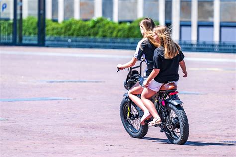 Minimumleeftijd Voor Alle E Bikes Moet Naar Zestien Trouw