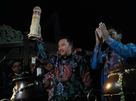 Menpora Gaungkan Persatuan Nasional Di Malam Tirakatan Haornas