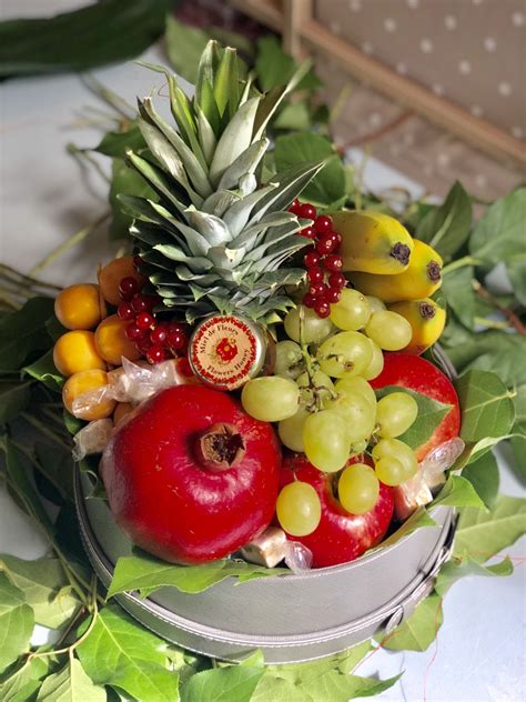 Corbeille de fruits à offrir Fruits et légumes de saison Corbeille