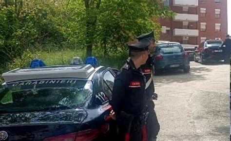 Accoltellata Dal Marito 50enne Fuori Pericolo