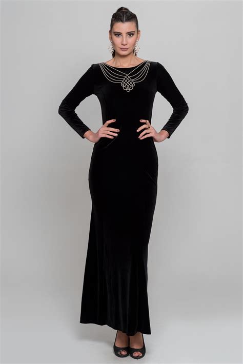 Long Black Velvet Evening Dress Ar Abiyefon