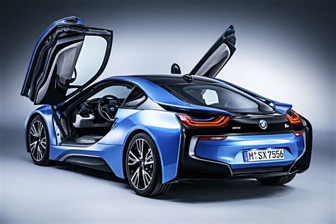 Feature Focus: A look at the 2016 BMW i8's hybrid powertrain | Bmw i8 ...