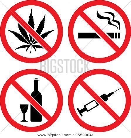 Vectores y fotos en stock de Vector de prohibición señales de No fumar