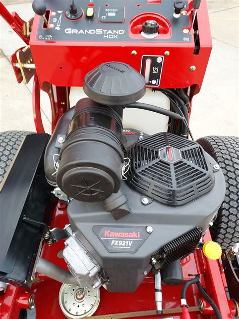 Toro Grandstand Hdx 52 Stand On Mower