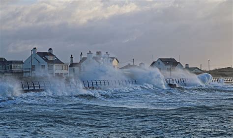 Met Office Storm Agnes 'danger to life' warnings extended | Weather | News | Express.co.uk