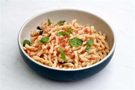 Gemelli With Tomato Sauce Gemelli Con Tomato Sugo The Washington Post