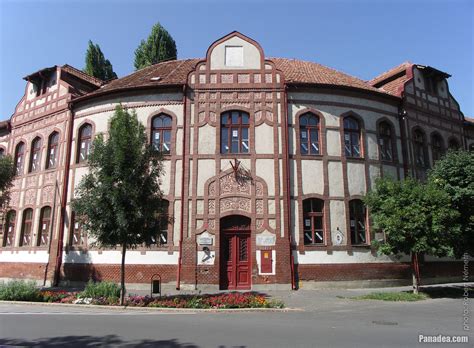 Panadea > Travel guide - Photo gallery - Town center - Gyula (Southern ...