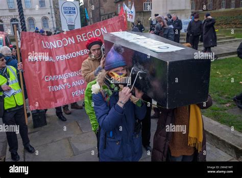 London Gro Britannien Januar Pall Tr Ger Tragen Den Sarg Um