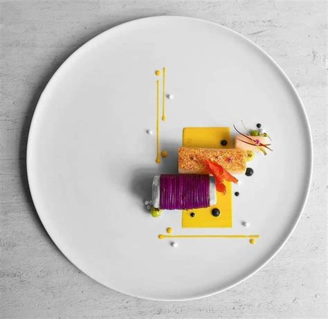 Pin By Andi Liong On Plating Food Food Plating Gourmet Food Plating