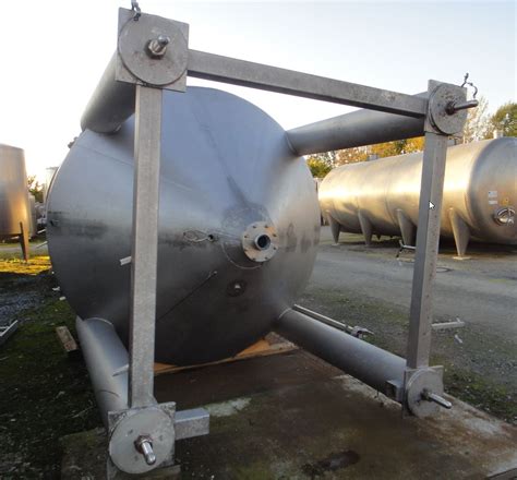 Behälter geschlossen Tanks Hauptbehaelterart 12000 Liter stehend