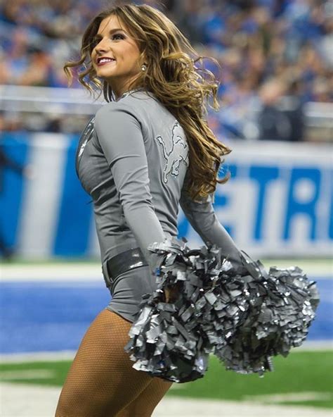 Beautiful Detroit Lions Cheerleader Cheerleaders Hot Nfl Sports