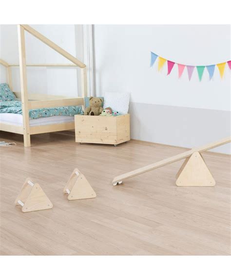 Jeu D Quilibre Et Motricit Montessori Triangles Couleur Bois