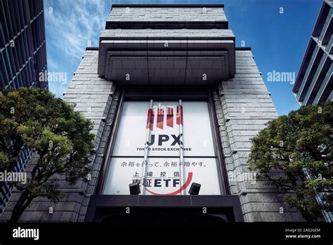 Stock Exchange Trading Tokyo Hi Res Stock Photography And Images Alamy