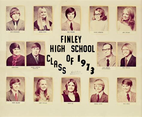 ALUMNI / CLASS PHOTOS | Finley-Sharon Public School