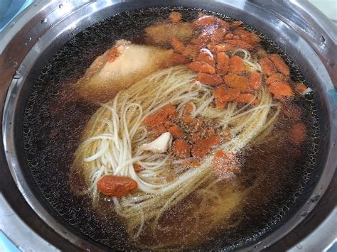 Ginseng Chicken Mee Suah Soup Kuali