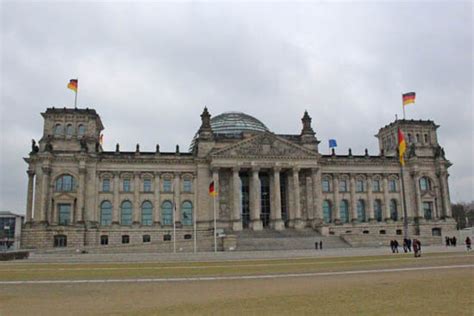 EU Tierversuchsrichtlinie Bundestag stimmt über Antrag der Grünen ab