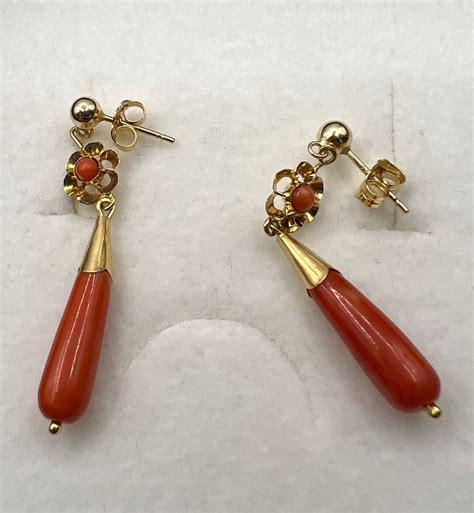 NO RESERVE PRICE 18 Kt Yellow Gold Earrings Corals Catawiki