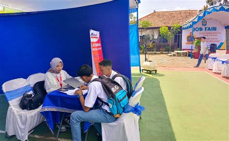 Selama Dua Hari Smkn Kudus Gelar Job Fair Yang Diramaikan