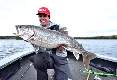 Sniping For Lake Trout Northern Ontario Travel