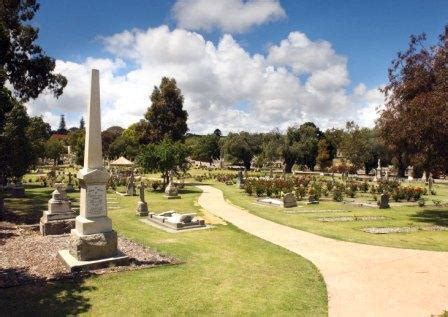 Flowers & Emotions — Information About Karrakatta Cemetery