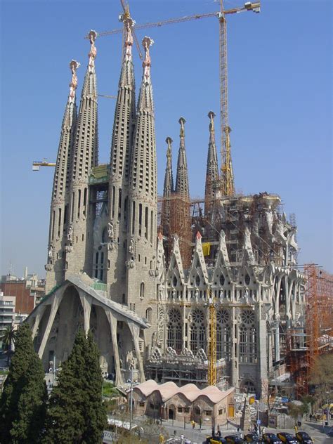 Absolutely Interesting Facts About Sagrada Familia Arch O