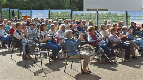 Unglenk Chöre erhalten viel Beifall für Auftritt auf LAGA Parkbühne