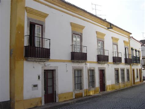 Edifício na Rua Direita Coruche All About Portugal