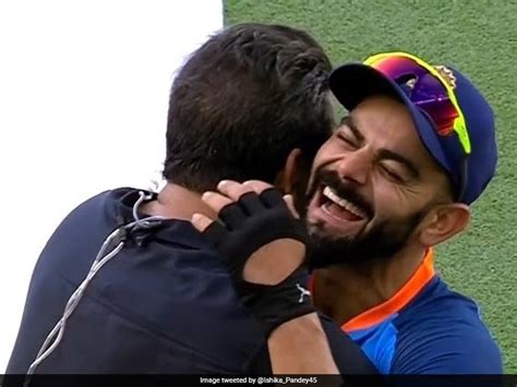 India Vs Pakistan Virat Kohli Hugs Wasim Akram Ahead Of Asia Cup Match