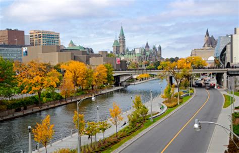 Ottawa Fall Colors Stock Photo - Download Image Now - iStock