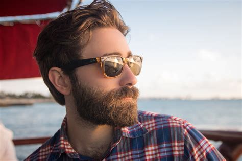 Quatre Conseils Pour Bien Entretenir Sa Barbe Secrets DHommes