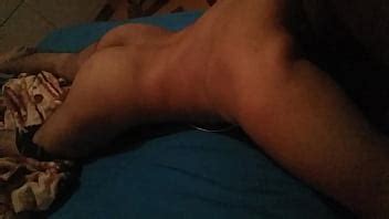 Dedo no ânus XVIDEOS