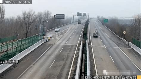 山西：不要命了？走错匝道，图省事的司机竟然选择直接倒车！驾驶员高速路减速