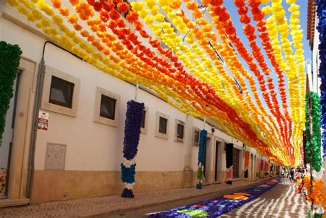 TOMAR Festa dos Tabuleiros Eis mais imagens que fizeram a história