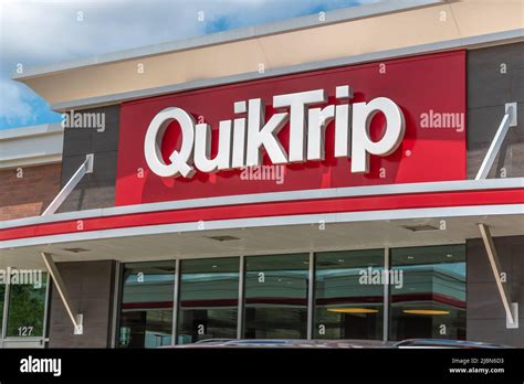 Quiktrip logo hi-res stock photography and images - Alamy