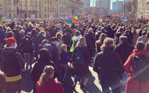 Germania Protest De Amploare La Berlin Mpotriva R Zboiului Peste