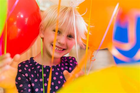 Anne's Odds and Ends: Birthday Balloon Photo Shoot