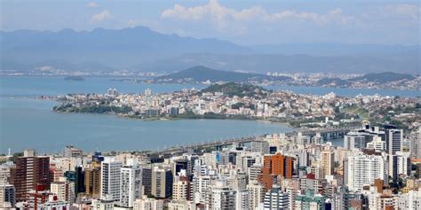 Veja o que abre e o que fecha no feriadão de 12 de outubro em