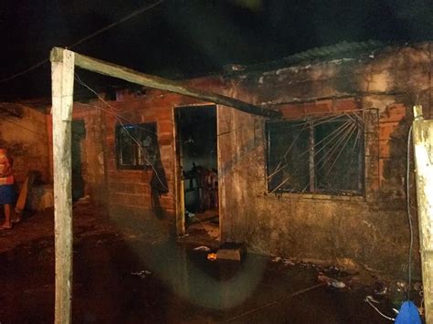 Concepción Del Uruguay Incendio En Una Vivienda Produjo Pérdidas Totales Y Dejó Una Familia En