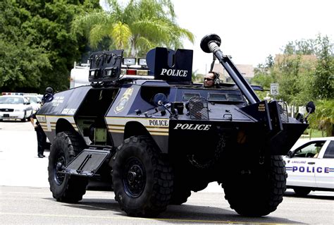 Armored Swat Vehicle 8 - MEGA EV