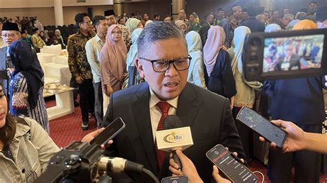 Soal Konflik Kepentingan Di Mk Sekjen Pdip Bisa Dikategorikan Tsunami