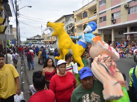 Con danza antorchas y tambores se realizó marcha por el año del