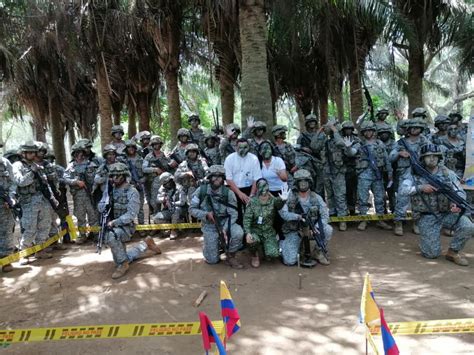 Campa A Del Buen Trato Hagamos Un Pacto Con Los Alumnos De La Escuela