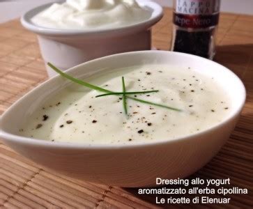 Dressing Allo Yogurt Aromatizzato Con Erba Cipollina