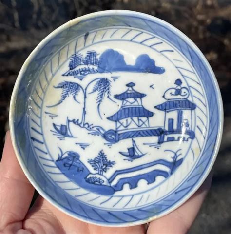 ANTIQUE QING DYNASTY Chinese Porcelain Canton 4 Dish Plate 19th