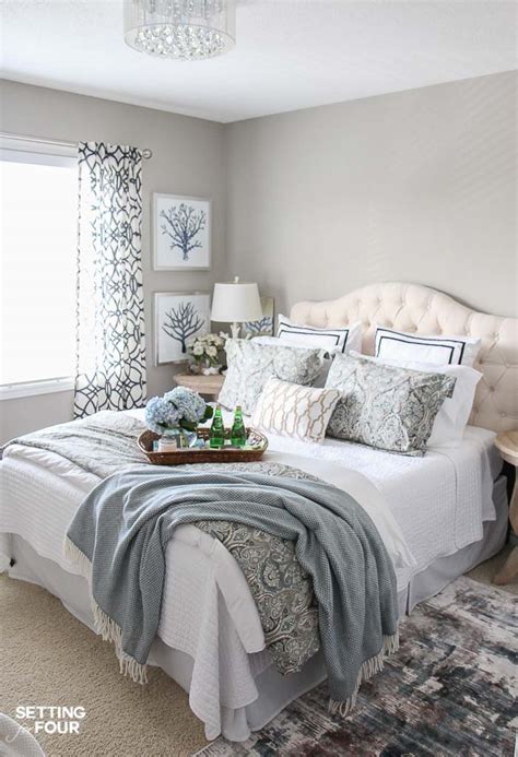 12 Ways To Create A Cozy Guest Bedroom Your Company Will Love Setting