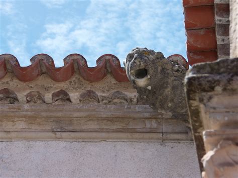 Gárgula no Convento de Cristo em Tomar Gargula Fotografia de