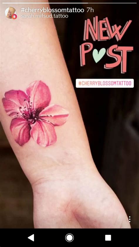 Pin By Vianney Hernandez On Interesante Tulip Tattoo Small Tattoos