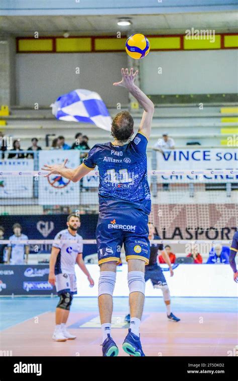Latina Italy 04th Nov 2023 Matteo Piano Serve Allianz Milano