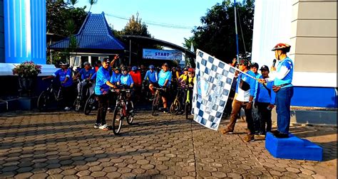 Universitas Hang Tuah UHT Gelar Acara Fun Bike Walk Universitas